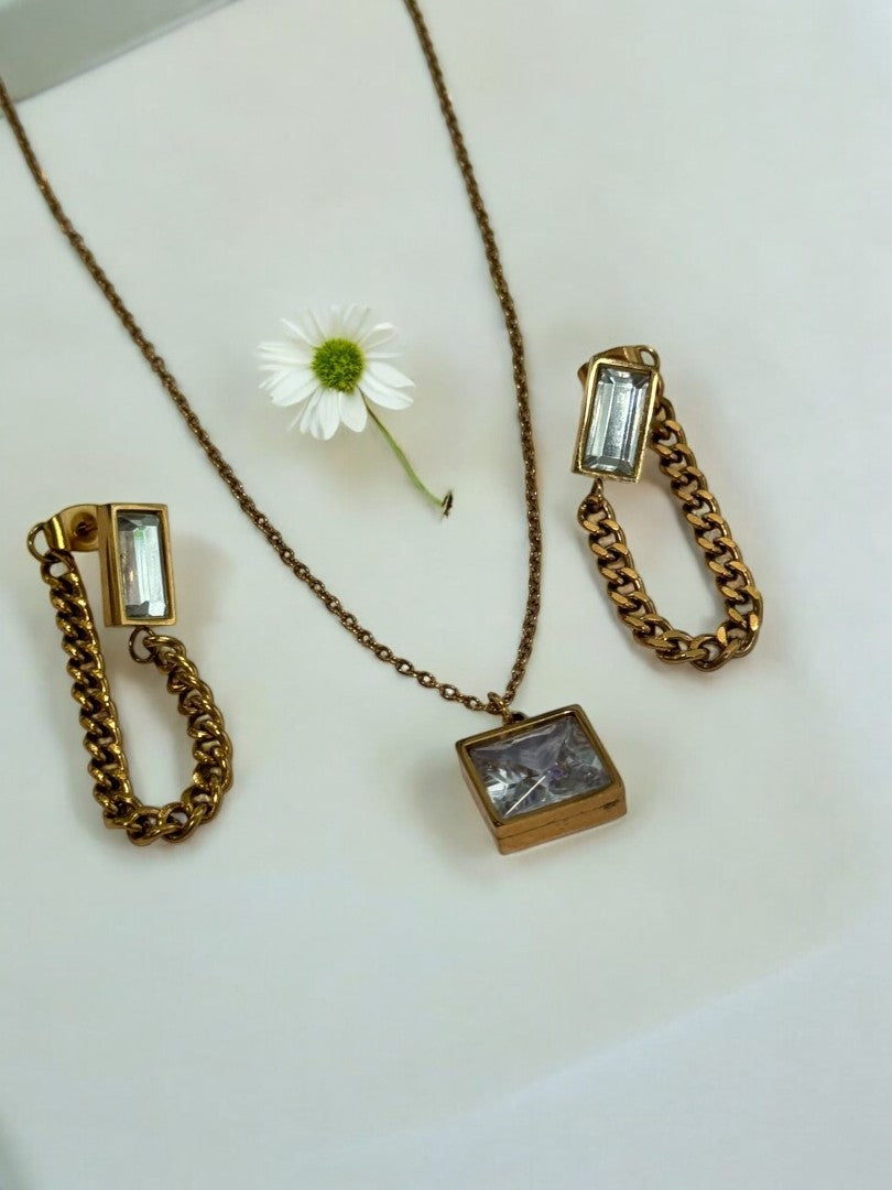 DIAMOND CAMREEN NACKLACE