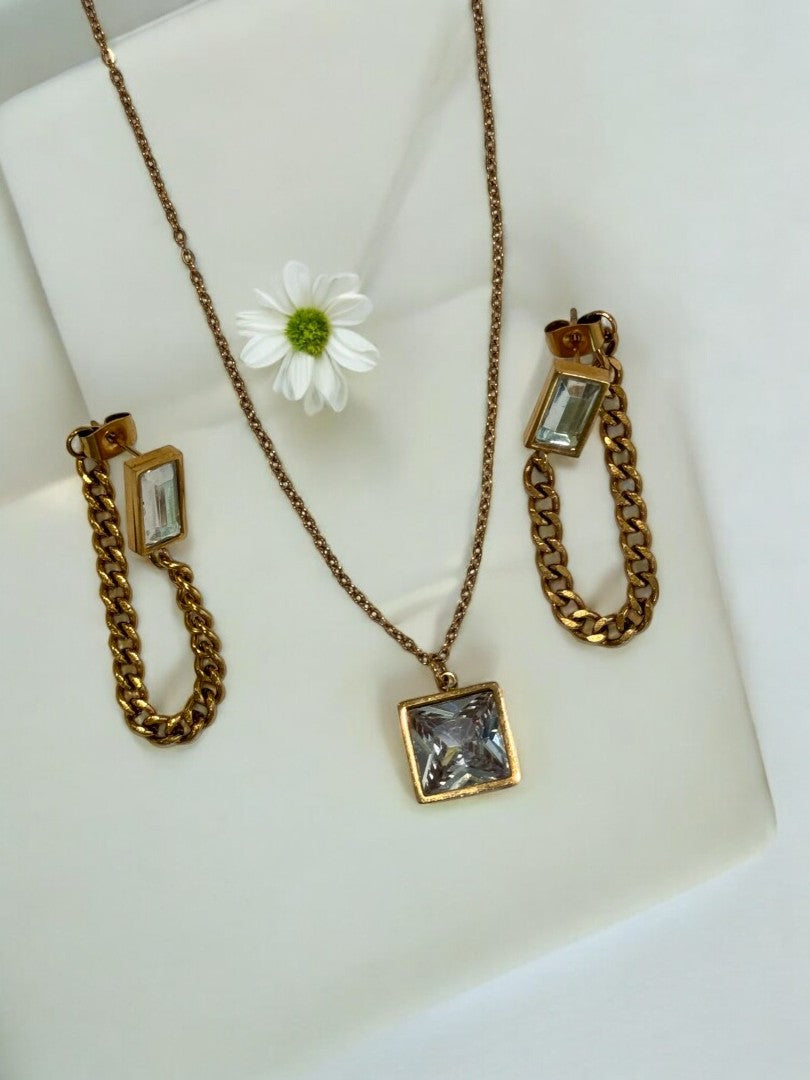 DIAMOND CAMREEN NACKLACE