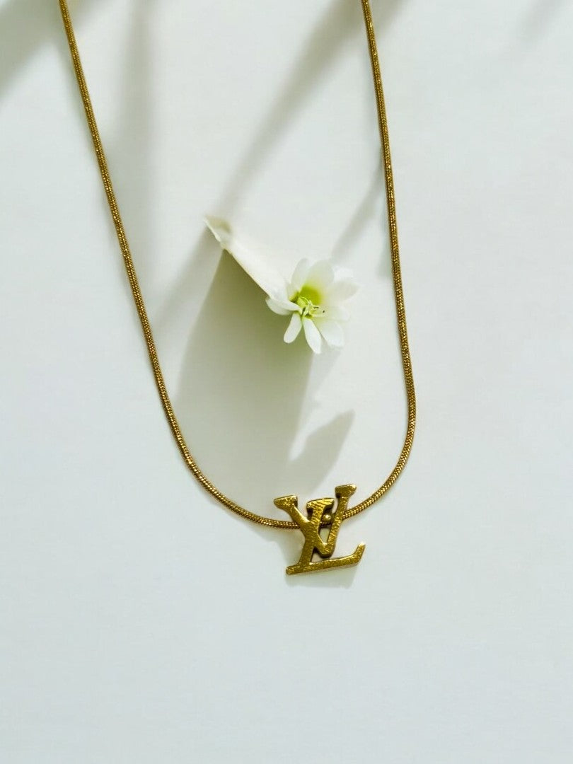 GOLDEN TANNER NECKLACE