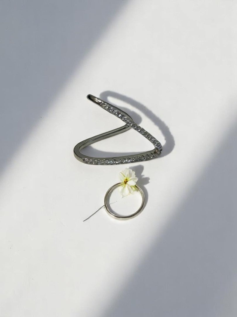 SILVER DIAMOND DAWSO RING