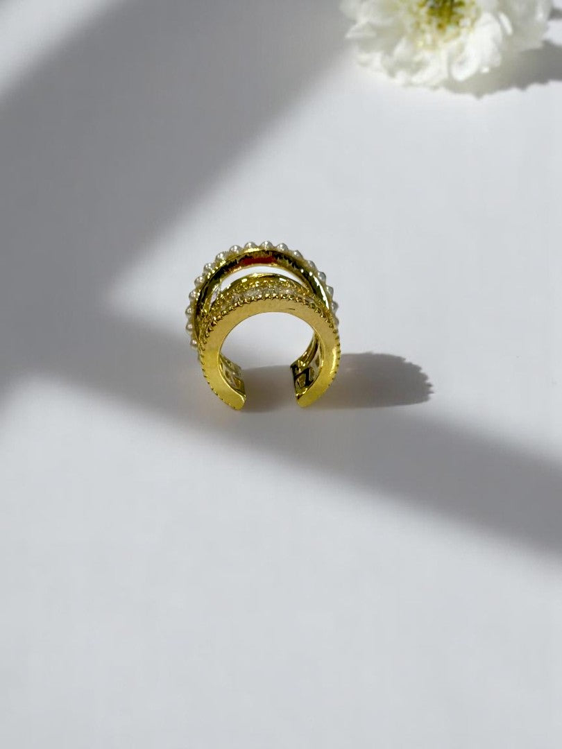 GOLDEN DIAMOND ARRISON EAR CUFF