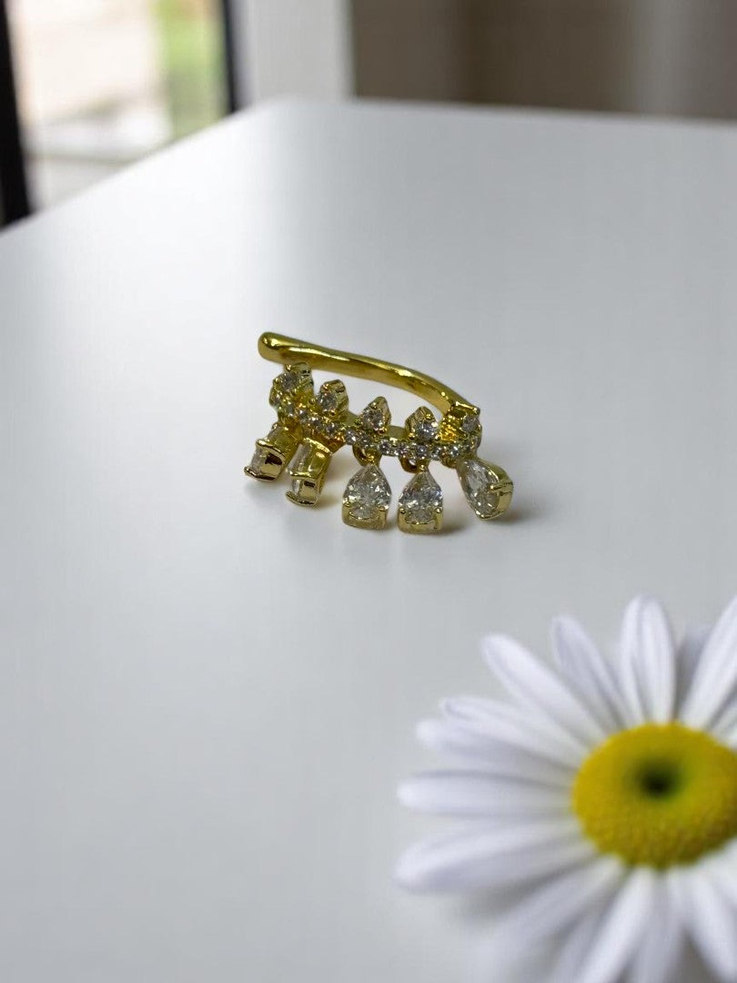 GOLDEN DIAMOND EMILIANO EAR CUFF