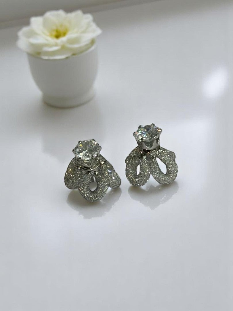 SILVER DIAMOND FLOWER COLTER EARRINGS
