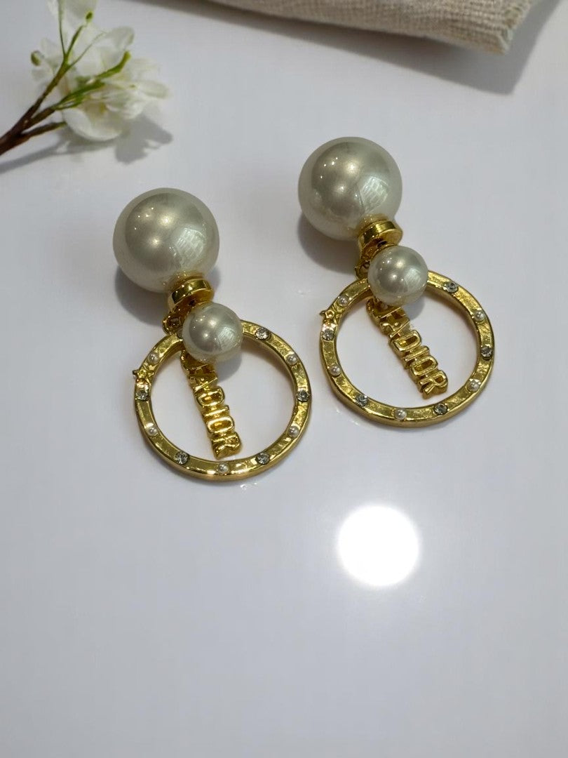 GOLDEN PEARL JADIOR BRODY EARRINGS