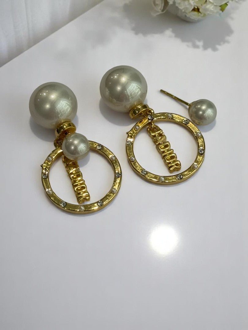 GOLDEN PEARL JADIOR BRODY EARRINGS