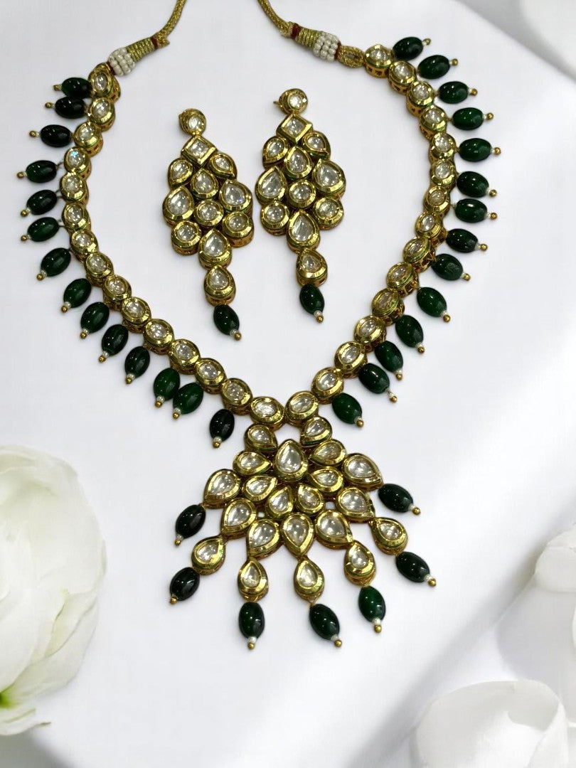 GOLDEN ABHILAKSHI JEWELLERY SET