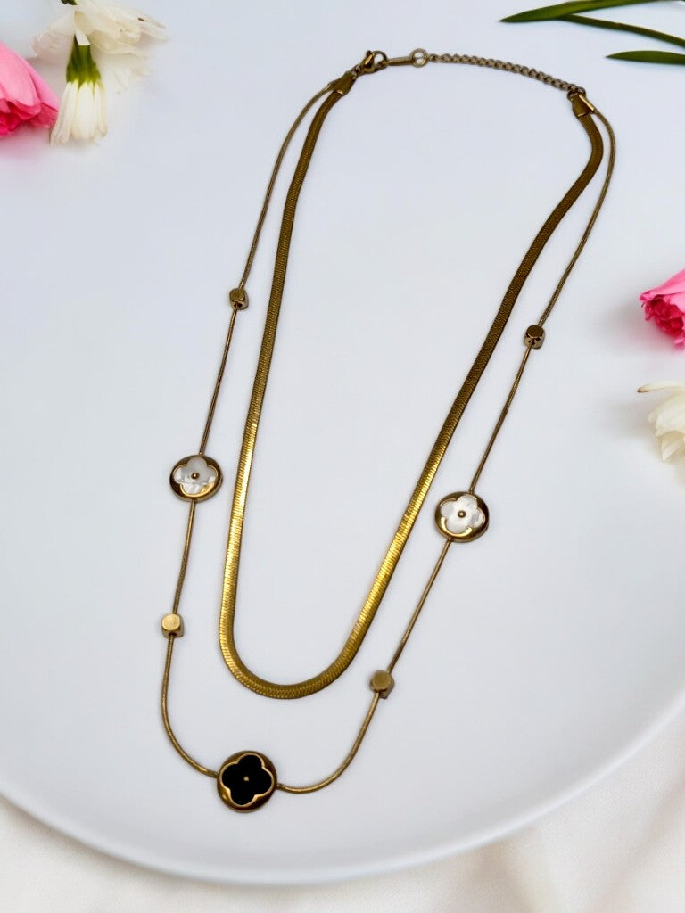 BRANDED CLOVER LAYERED CHAIN