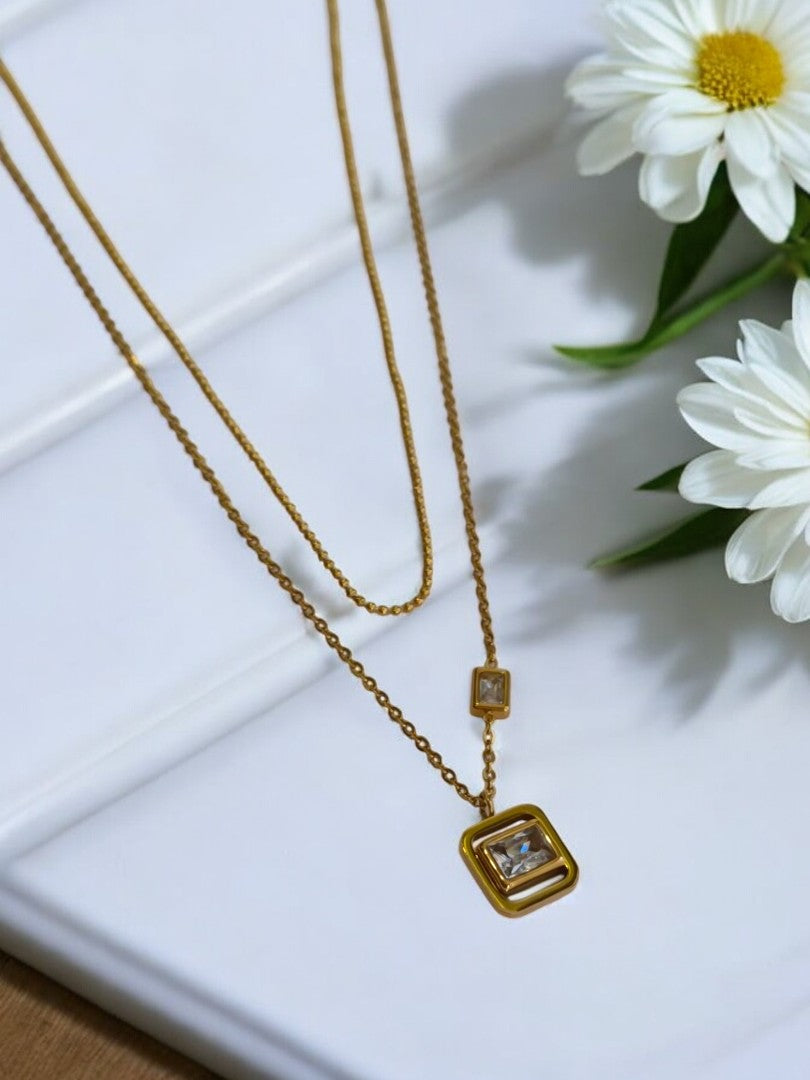 GOLDEN LAYERED DIAMOND CHAIN