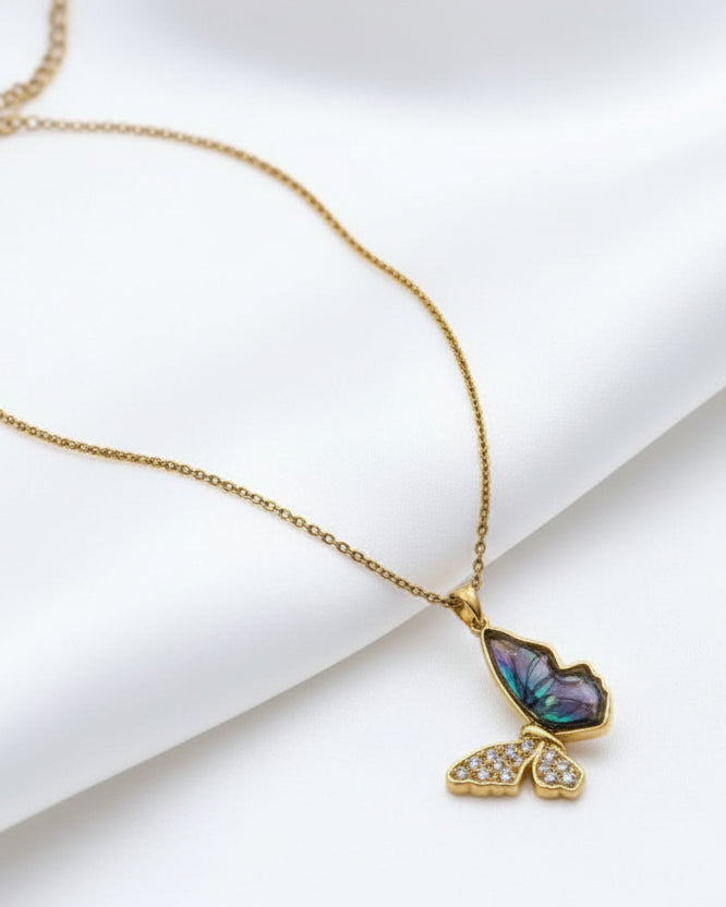 GOLDEN CHAIN WITH DIAMOND BUTTERFLY