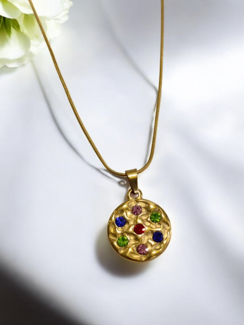 GOLDEN CHAIN WITH MULTI COLOR DIAMOND PENDENT