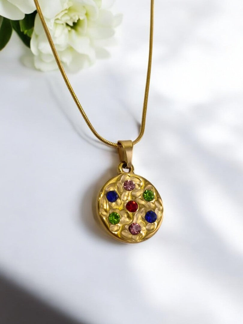 GOLDEN CHAIN WITH MULTI COLOR DIAMOND PENDENT