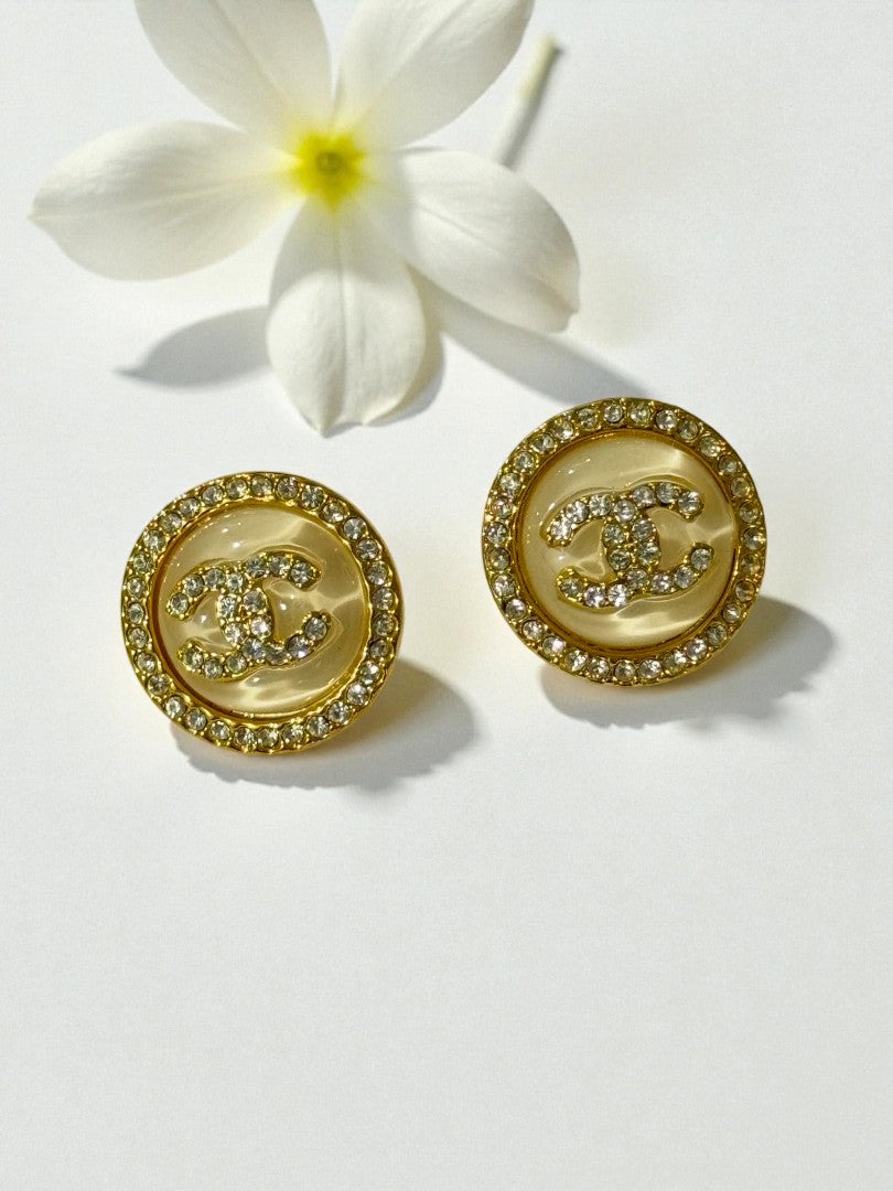 OFF WHITE DAMOND ZEN EARRINGS