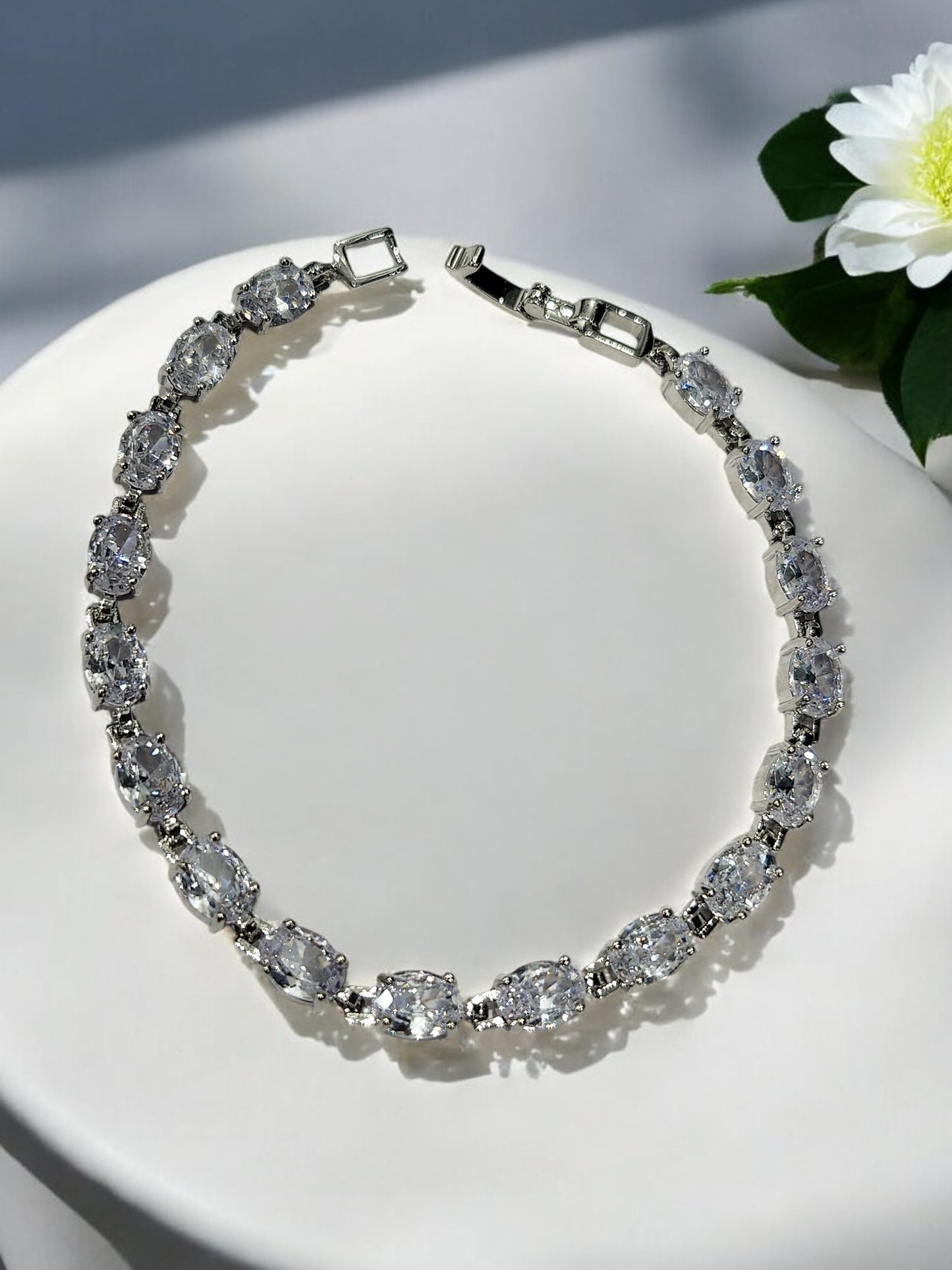 92.5 SILVER OVAL DIAMOND BRACELET