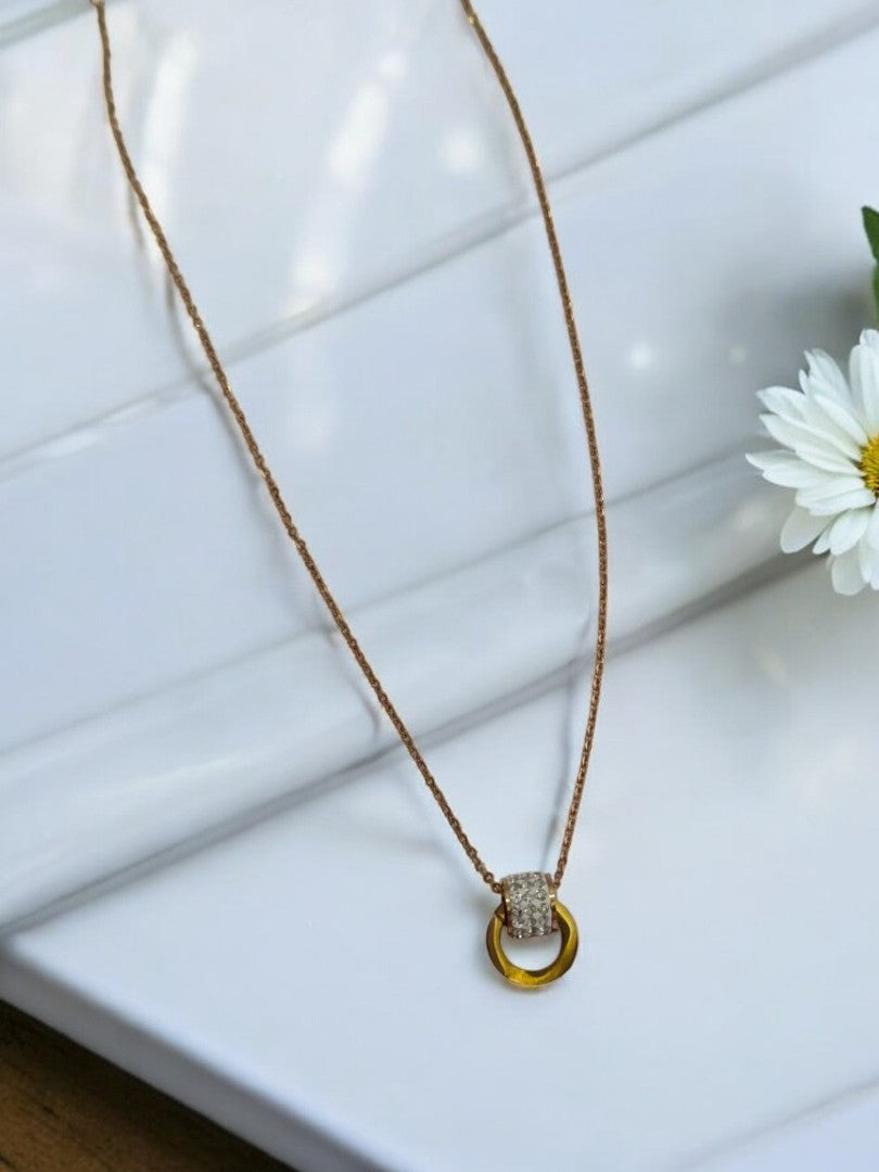 ROSE GOLD CHAIN WITH SHINY DIAMOND ROLL AND HANGED ROUND RING