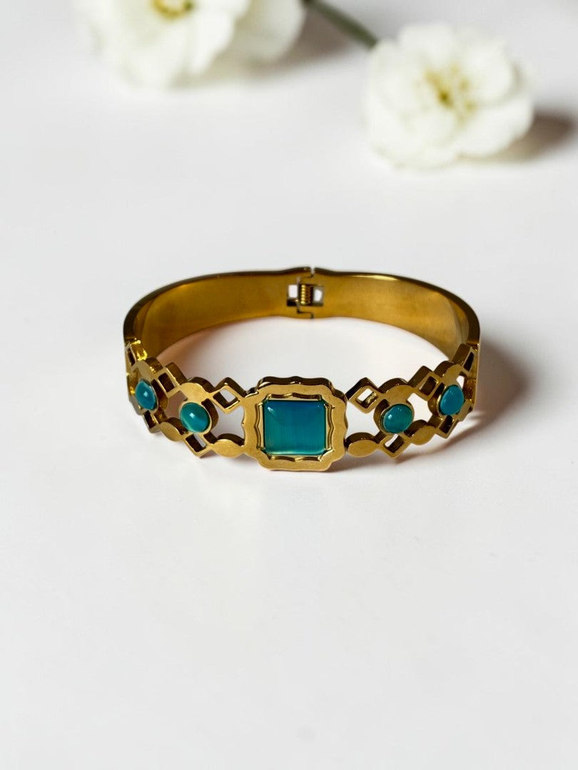 SEA GREEN STONE EKSHA BRACELET