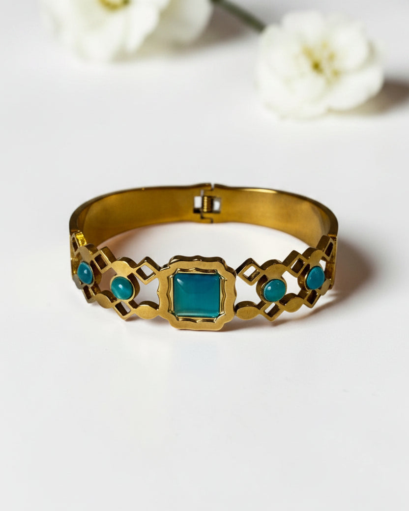 SEA GREEN STONE EKSHA BRACELET