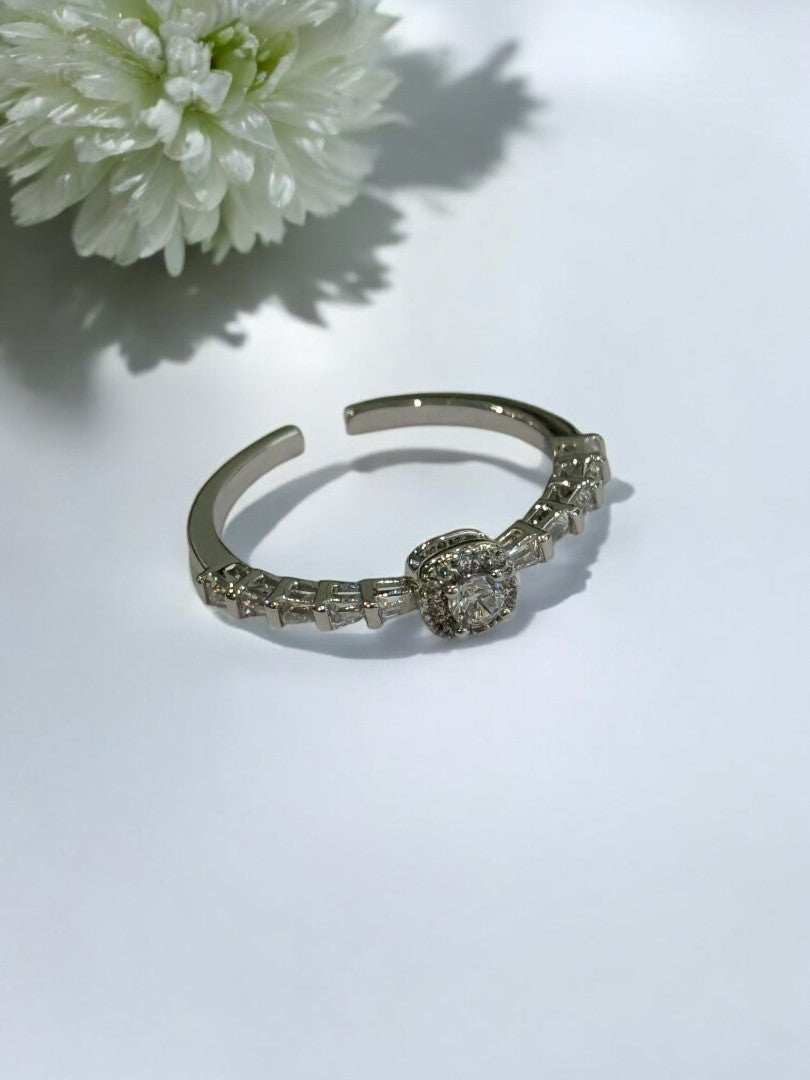 SILVER DIAMOND PORTER RING