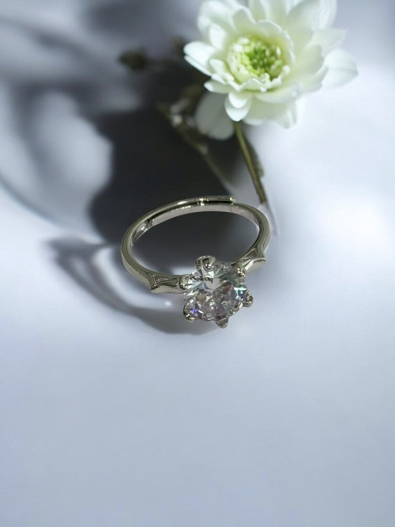 SILVER DIAMOND RYLAND RING