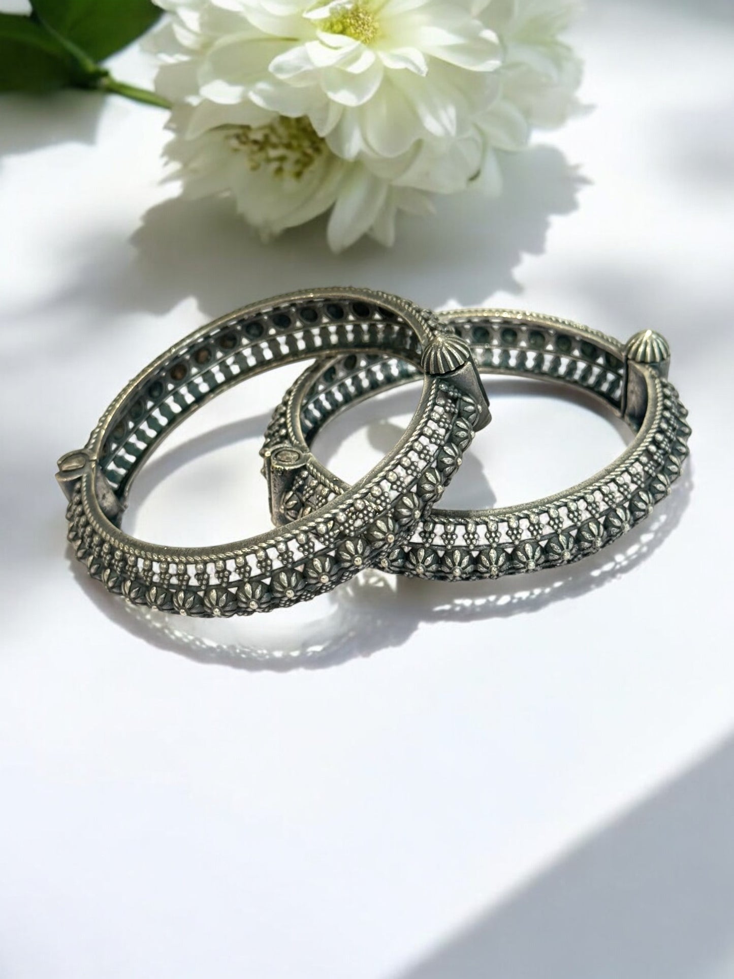 SILVER EELA GERMAN SILVER BANGLE