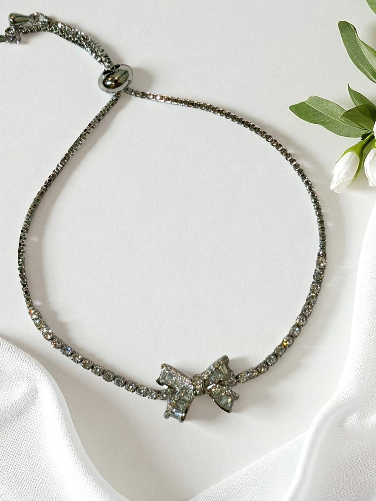 SILVER DIAMOND BOW CAVAN BRACELET