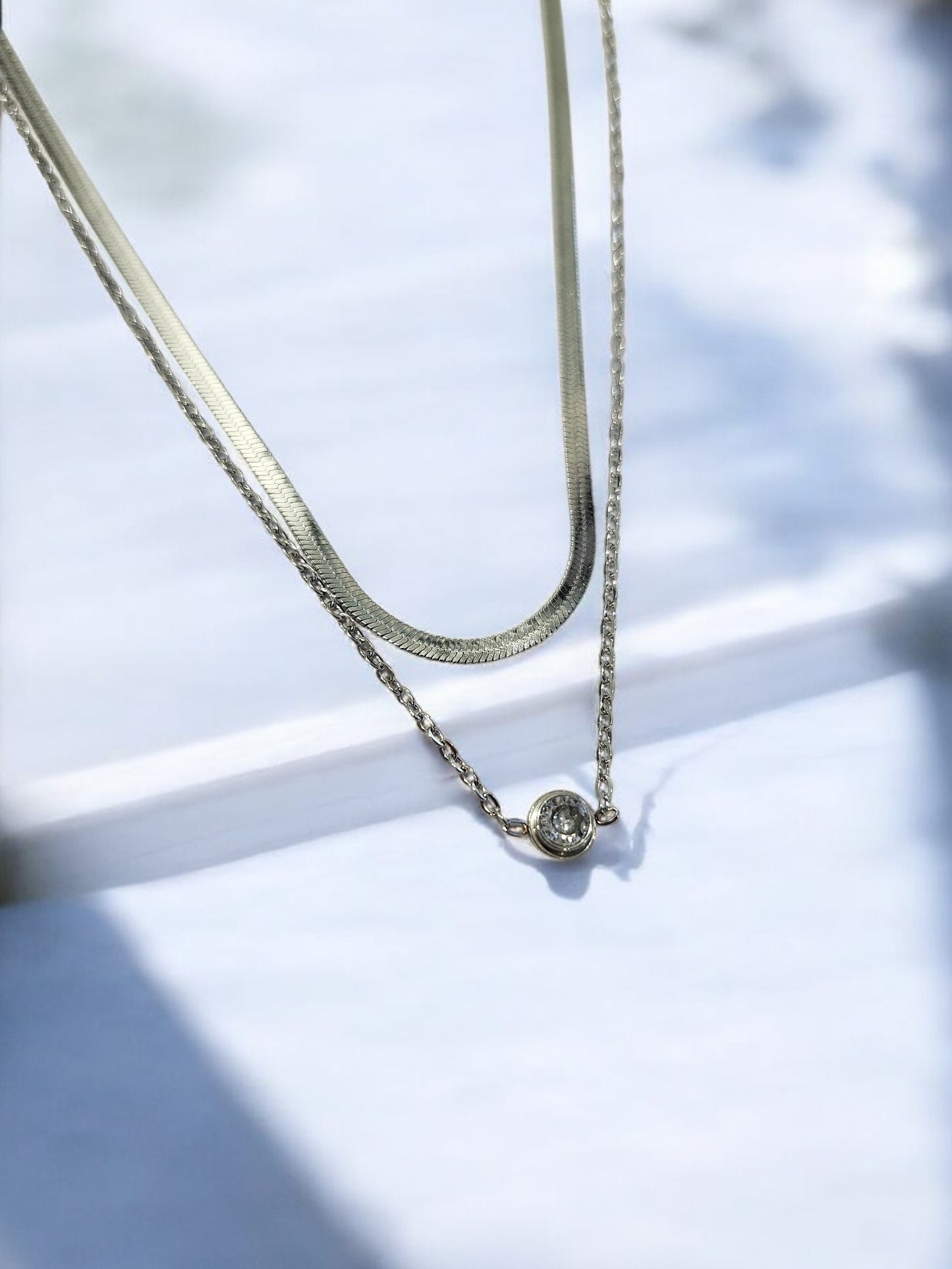 SILVER LAYERED CHAIN DELICATE MINIMALIST DESIGN LOOKS SO BOLD