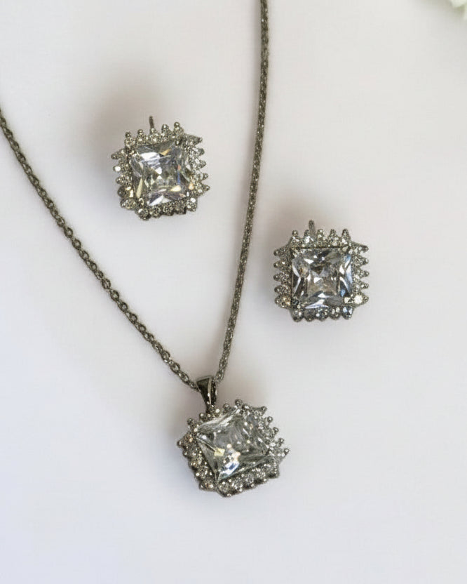 92.5 SILVER PLATED CHAIN SQAURE STONE PENDENT AND EARRING