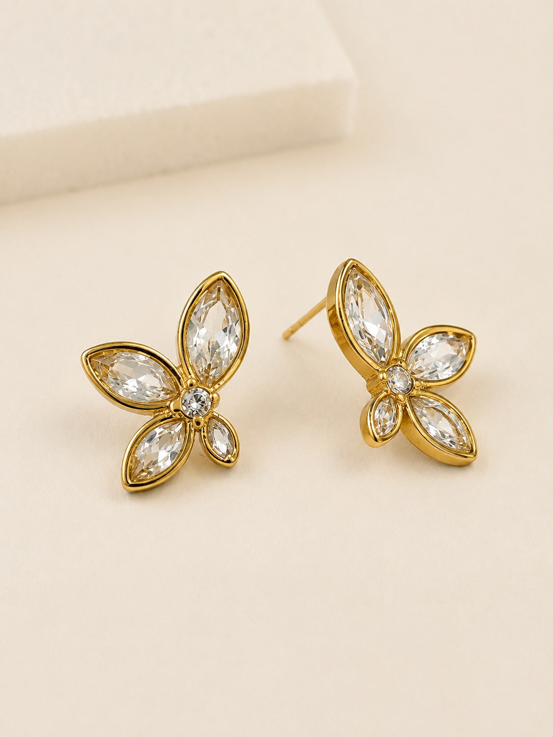 GOLDEN DIAMOND FLORAL THEA EARRINGS