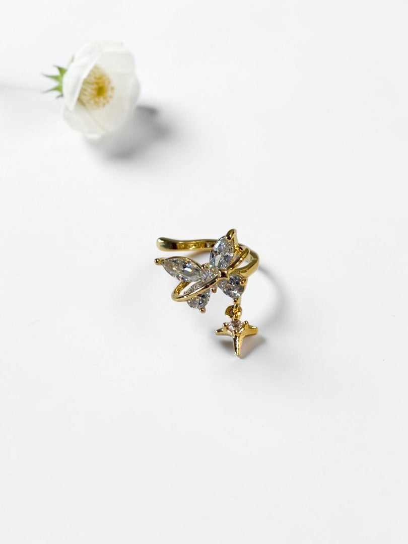 GOLDEN DIAMOND BUTTERFLY ELOUISE EAR CUFF