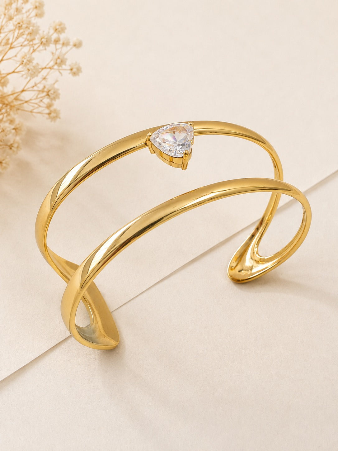 GOLDEN HEART DIAMOND CHINMAY BRACELET (CUFF)