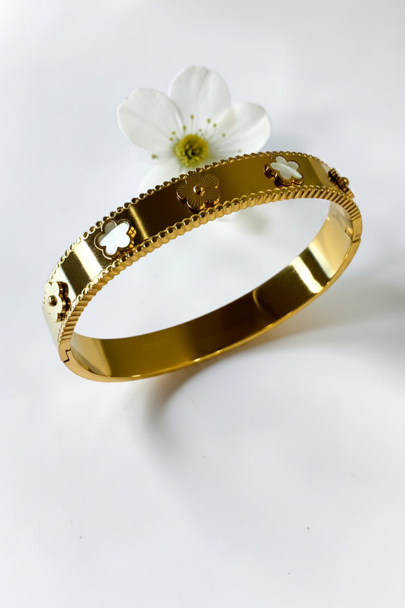 WHITE-GOLDEN FLORAL MAGNOLIA BRACELET