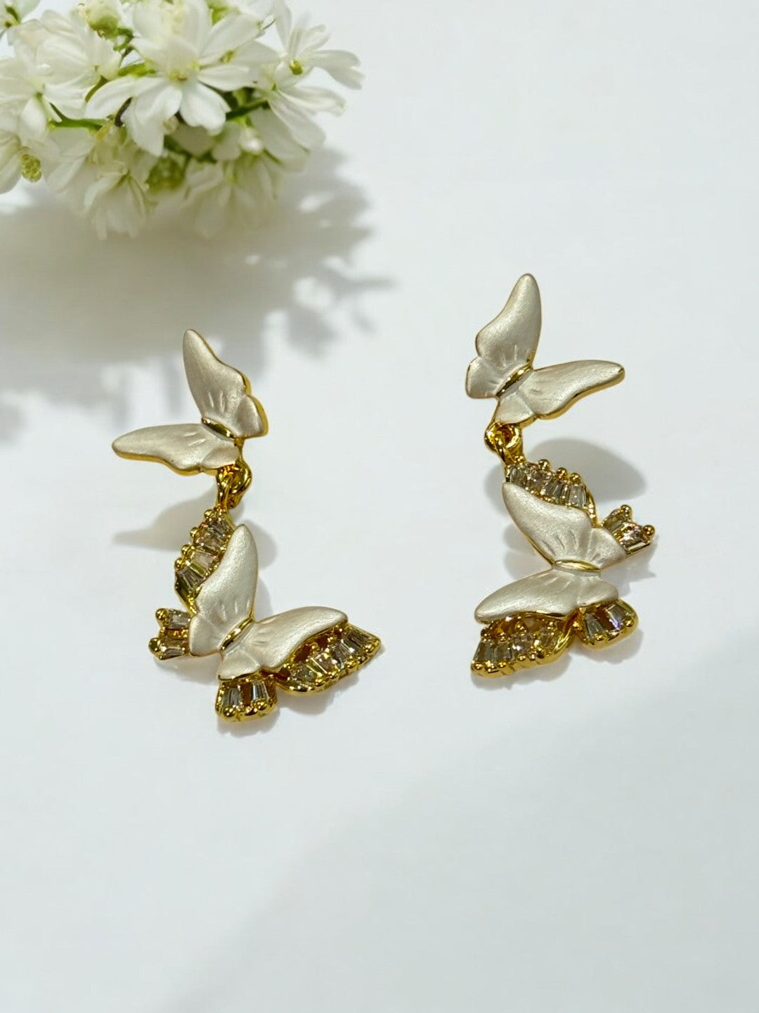 WHITE BUTTERFLY ARTIR EARRINGS
