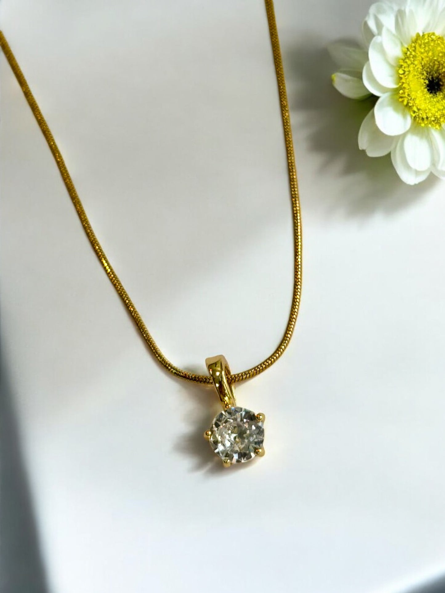 WHITE DIAMOND REUBEN NECKLACE