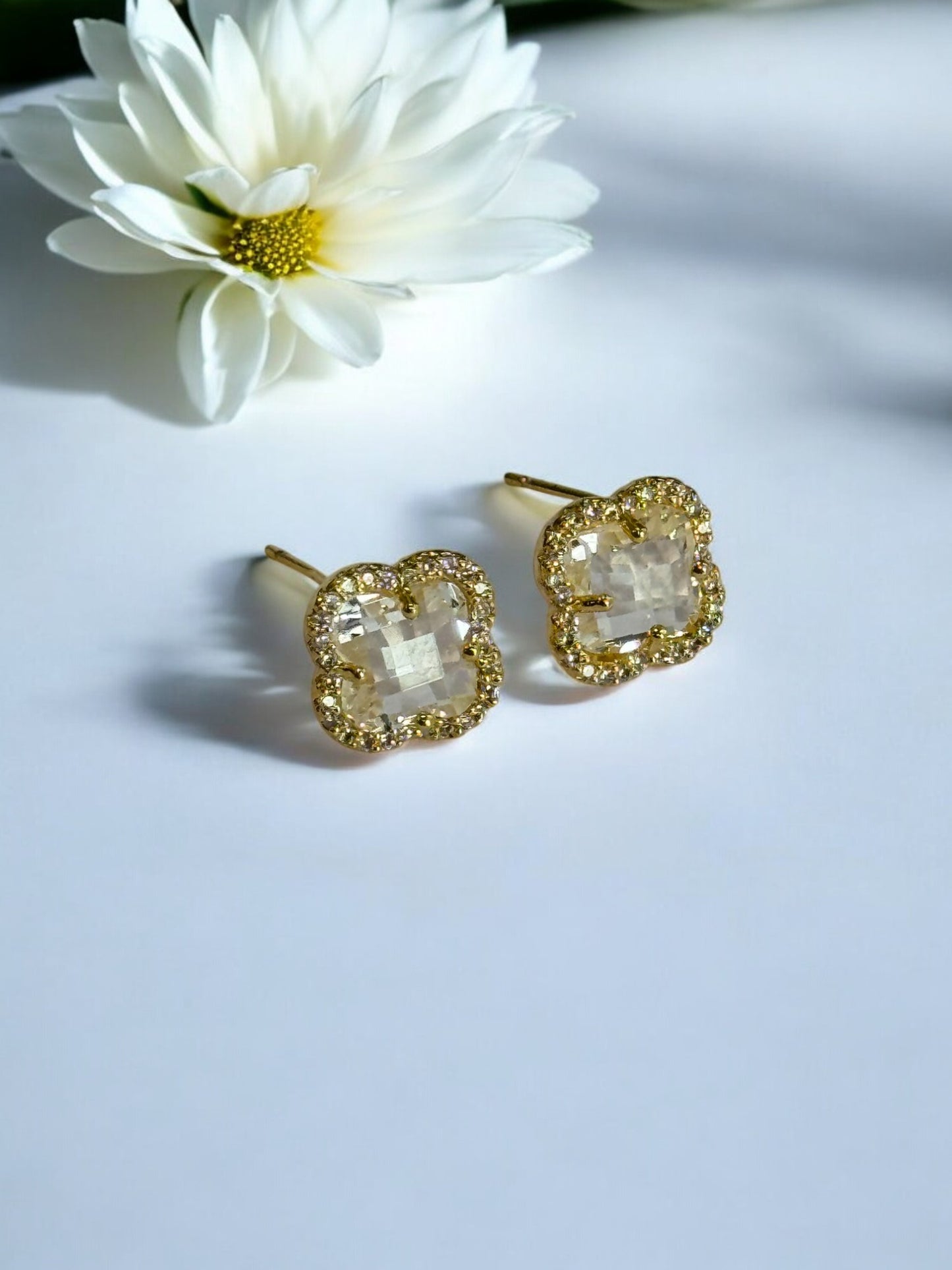WHITE DIAMOND VICENTE EARRINGS