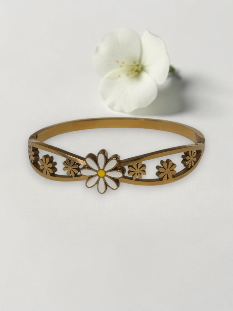 WHITE FLOWER REGINA BRACELET