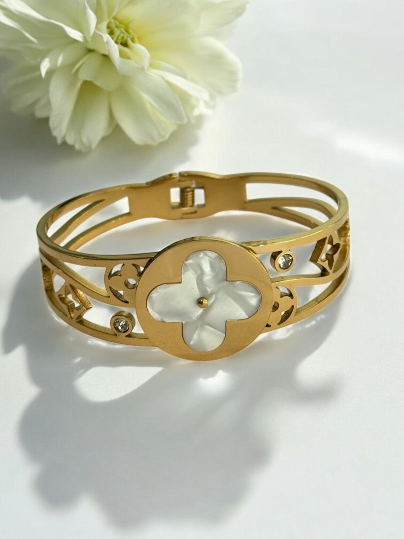 WHITE HARVEY BRACELET