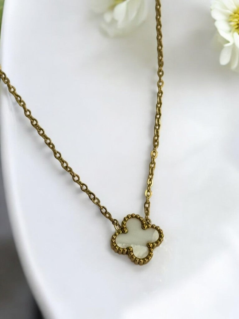 WHITE & BLACK REVERSIBLE CLOVER JACK NECKLACE