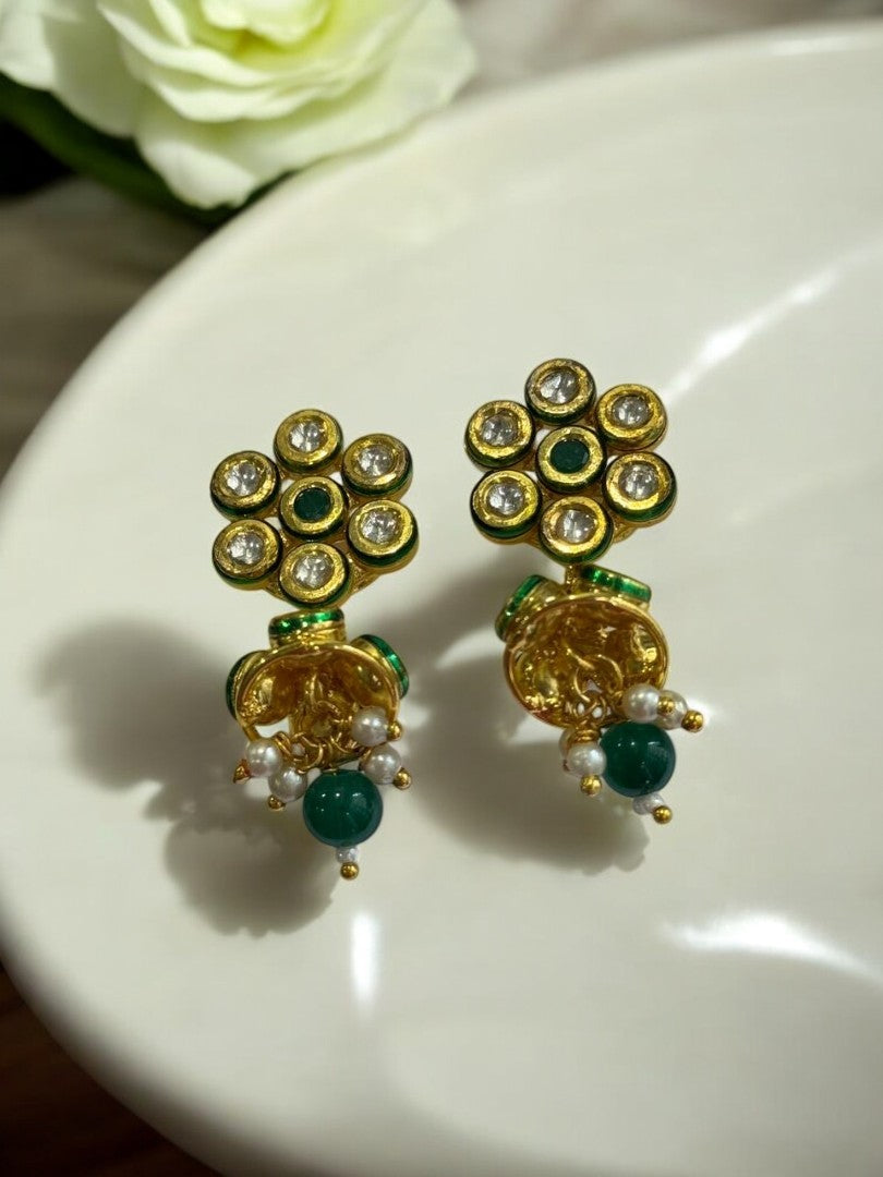GREEN ARNAVEKSHA KUNDAN EARRINGS