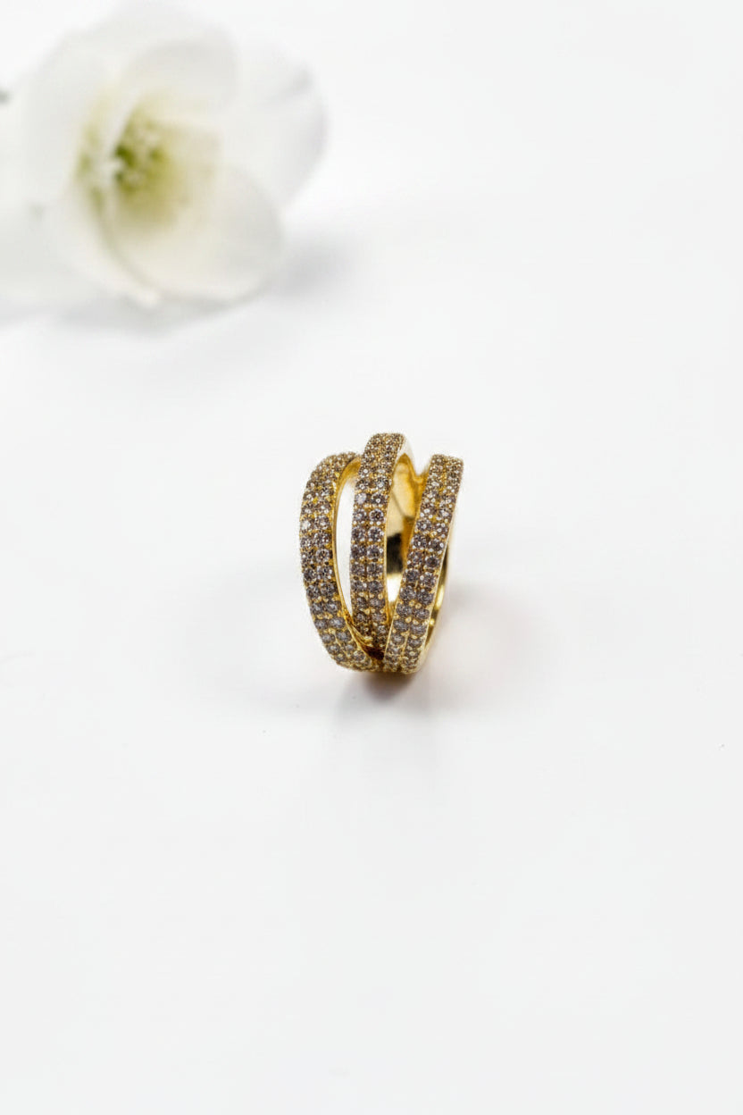 GOLDEN DIAMOND JASLYN EAR CUFF