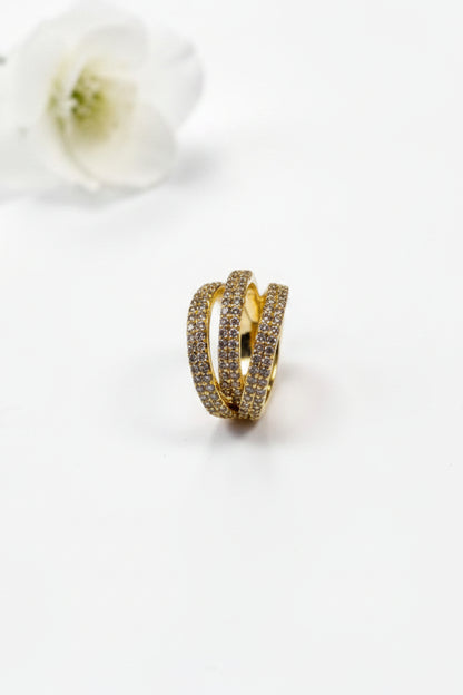 GOLDEN DIAMOND JASLYN EAR CUFF