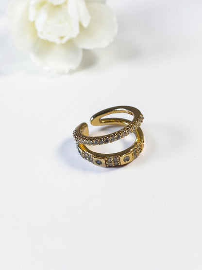 GOLDEN DIAMOND LIORA EAR CUFF