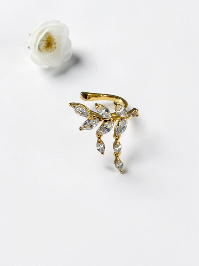 GOLDEN DIAMOND VINE KOLLYNS EAR CUFF