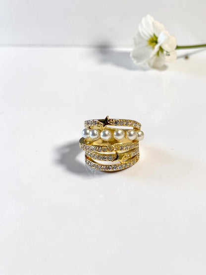 GOLDEN PEARL-DIAMOND BRIAR EAR CUFF