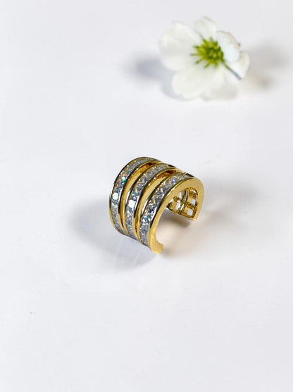 GOLDEN DIAMOND DAPHNE EAR CUFF