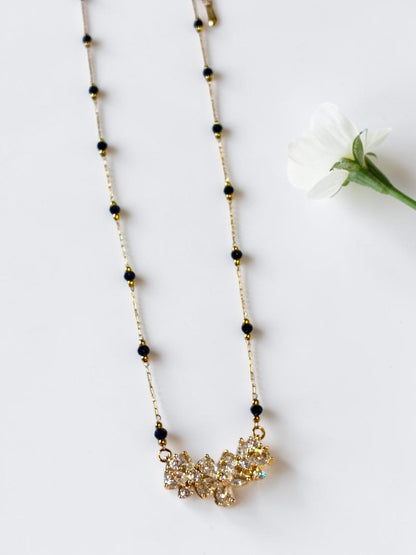 GOLDEN DIAMOND FLORAL VEDANTI MANGALSUTRA
