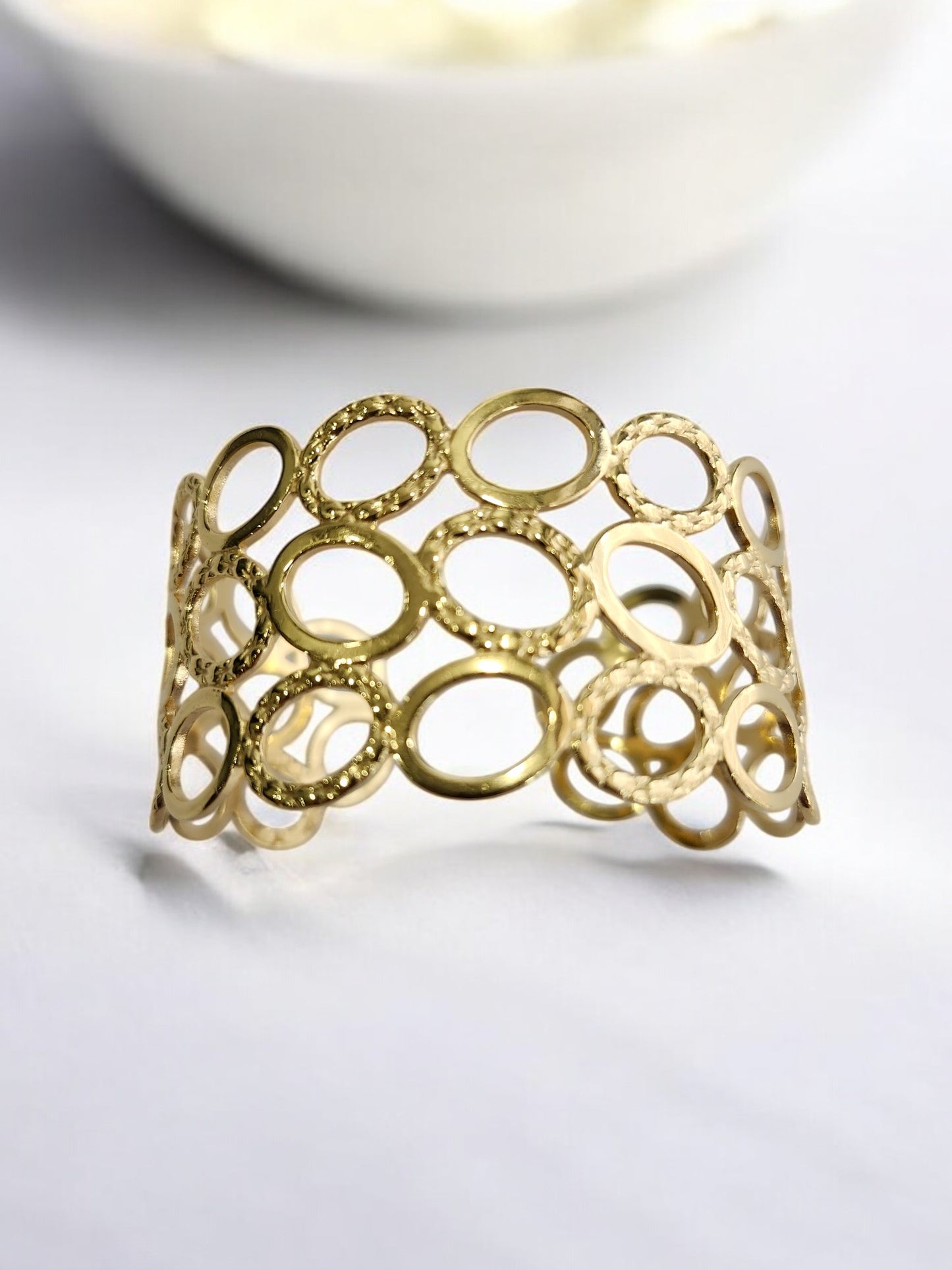 GOLDEN OVAL KANIKA BRACELET (CUFF)