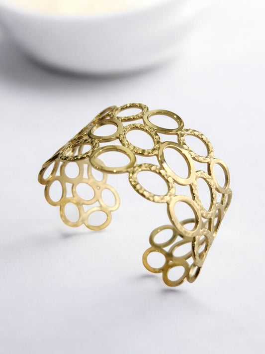 GOLDEN OVAL KANIKA BRACELET (CUFF)