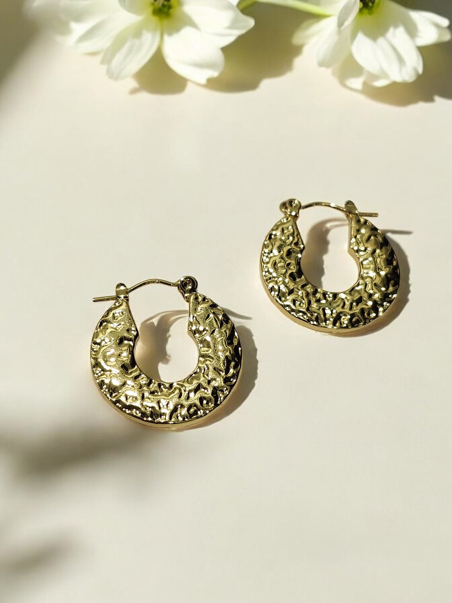 GOLD CLOUDIA EARRINGS