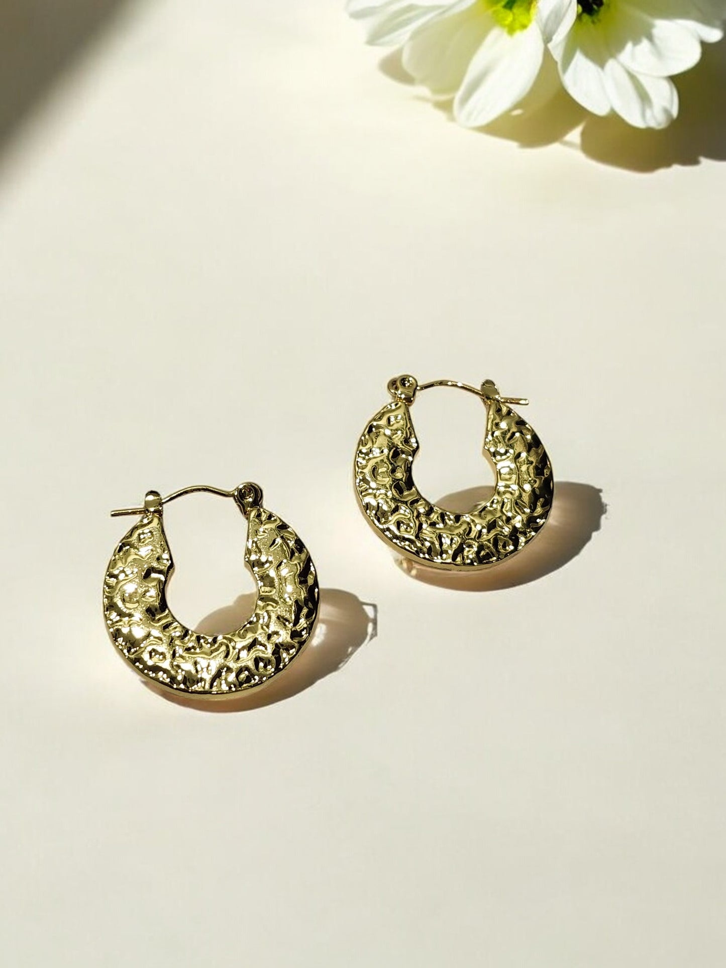 GOLD CLOUDIA EARRINGS