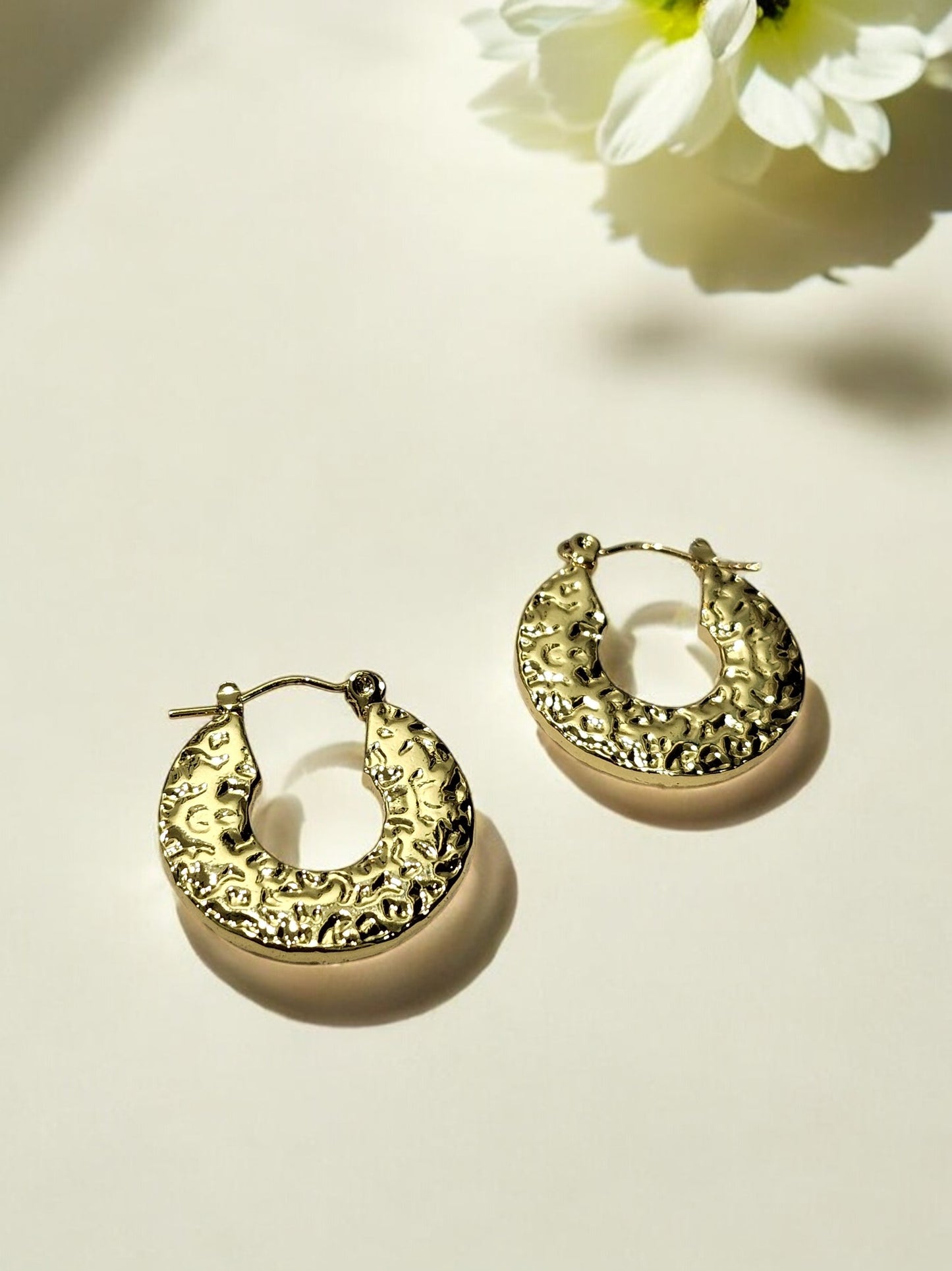 GOLD CLOUDIA EARRINGS