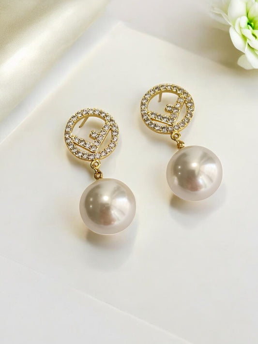 DIAMOND HANG PEARL FENDI RITI EARRING